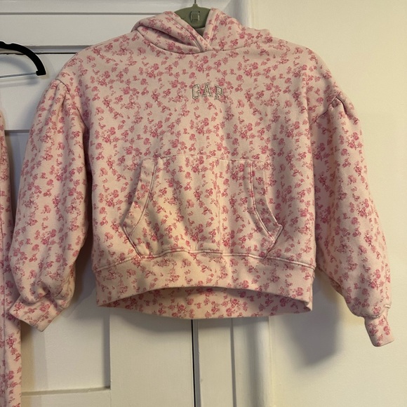 LoveShackFancy for Gap 🌸 Pink Floral Hoodie and Sweatpants Set - Picture 2 of 9